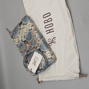 NEW HOBO women's sable wristlet Leather snake New NWT